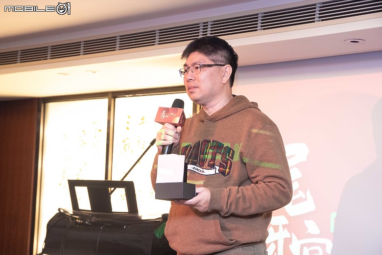 2024 Mobile01小惡魔尾牙宴｜首位年資20年員工誕生，近距離看幻術大仙表演好震撼！