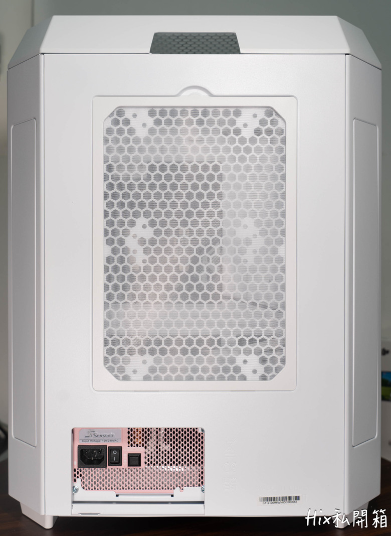 公仔展示櫃，Thermaltake 曜越 Tower600