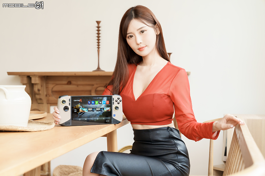 點我看大圖 MSI CLAW 8 AI+ A2VM 完整實測|效能與續航提升超有感!