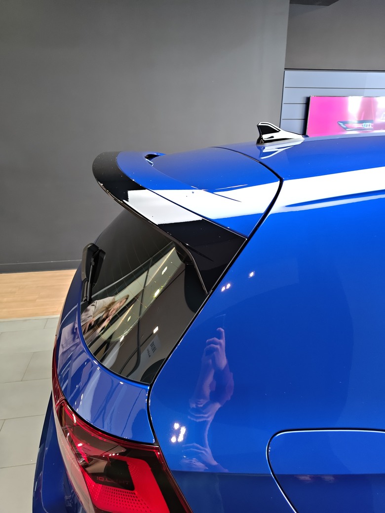 人生第五台車Golf R 8代 開箱！！