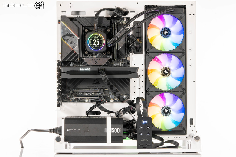 Intel Arc B580 公版顯示卡開箱實測 以定價魔法與 12 GB 顯示記憶體打入市場的主流顯卡選擇