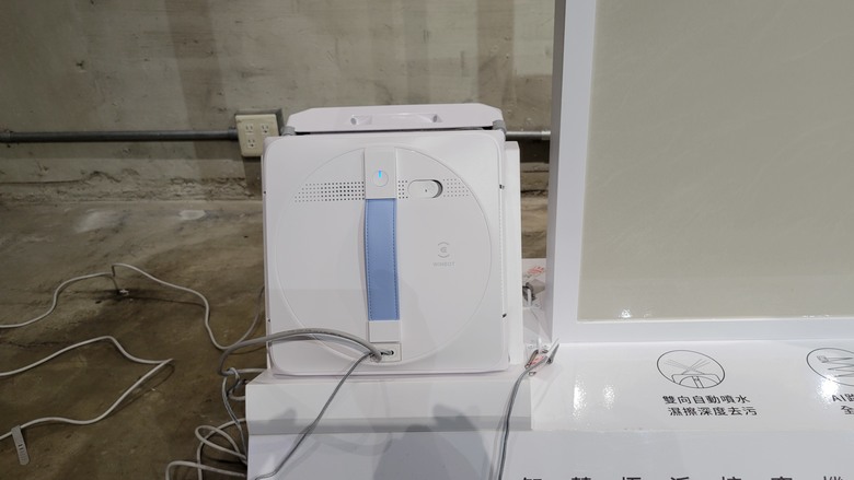 【科沃斯ECOVACS X8 PRO OMNI 全台首款自動洗地機器人 & WINBOT W1S 智慧擦窗機器人】體驗會分享