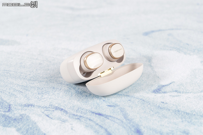 Bowers & Wilkins Pi8 真無線耳機｜內外全面升級、挑戰最強音質！