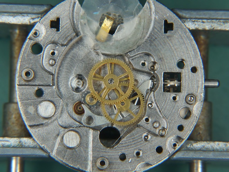 自娛玩修錶 - Hamilton Electric "Nautilus 500" 電動錶 (cal. 505)