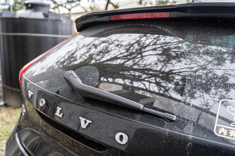 黑柴Seymo回VOLVO原廠把車車改頭換面
