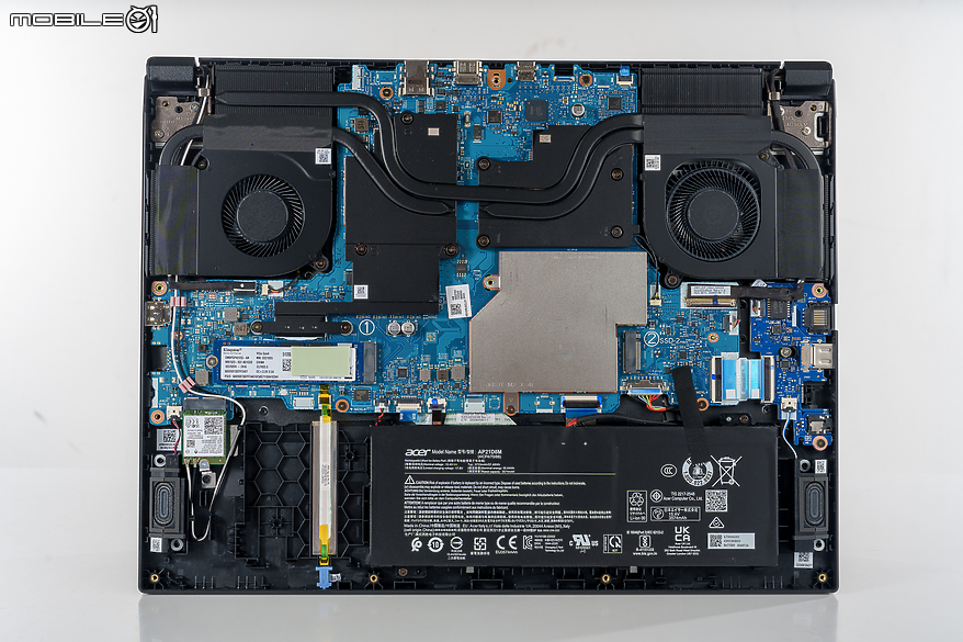Acer Nitro V 16 Intel 實測報告｜入門級 AI 電競筆電的超值之選