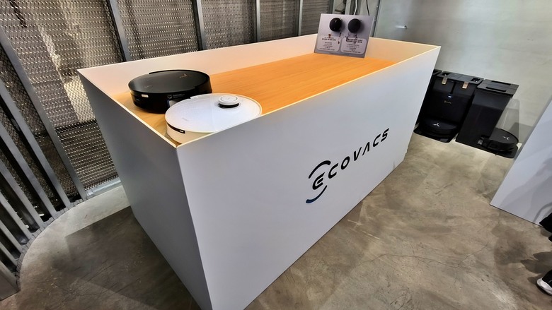 【盲狙實況】科沃斯ECOVACS X8 PRO OMNI 全台首款自動洗地機器人體驗會心得！