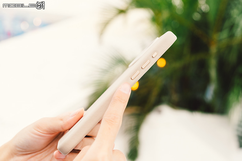 點我看大圖 iPhone 手機殼結合悠遊卡 - LINKASE 悠遊嗶嗶殼開箱,獨家創新技術,都會穿梭最佳拍檔