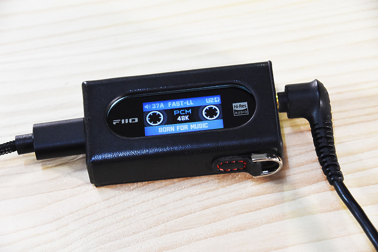 [開箱評測] FiiO KA15 隨身型解碼耳機轉換器~小巧精美卻蘊藏絕美聲音
