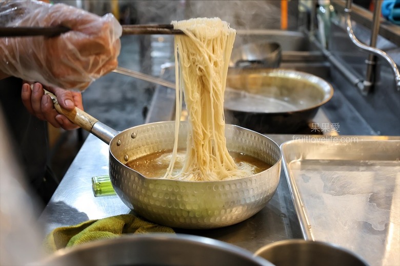 好吃的薑母鴨，濃郁的薑香，軟嫩的鴨肉，吃完全身暖呼呼