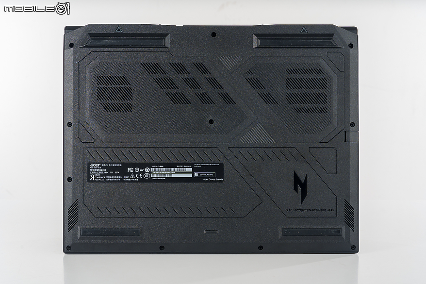 Acer Nitro V 16 Intel 實測報告｜入門級 AI 電競筆電的超值之選