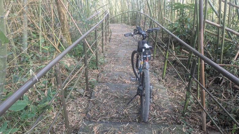桶頭=>日落頭=>1314景觀台=>倒交山林道=>碧湖村=>樟湖