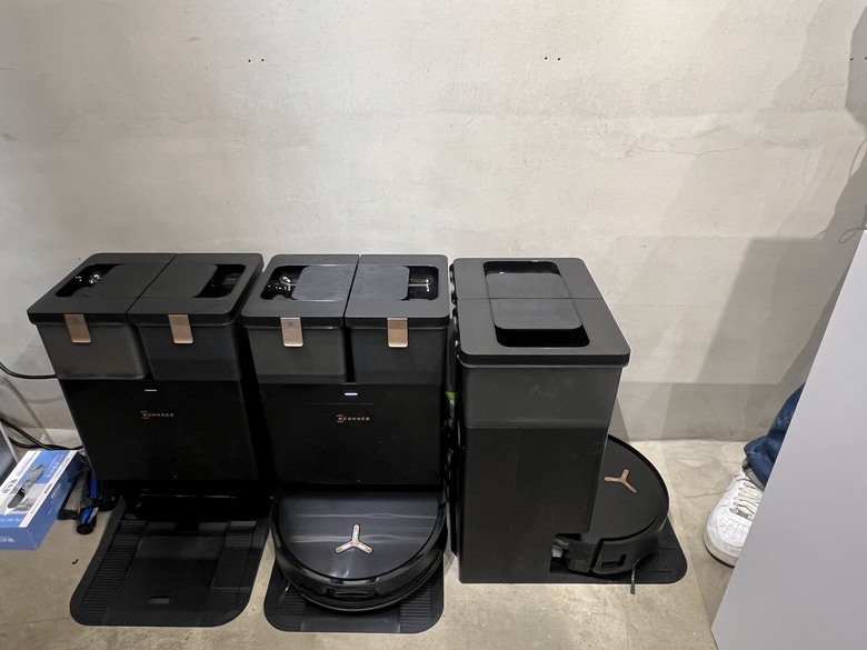 【臭味退散】掃拖再進化，科沃斯 X8 PRO OMNI 「全自動活水洗地」機器人 同場加映 WINBOT W1S擦窗機器人