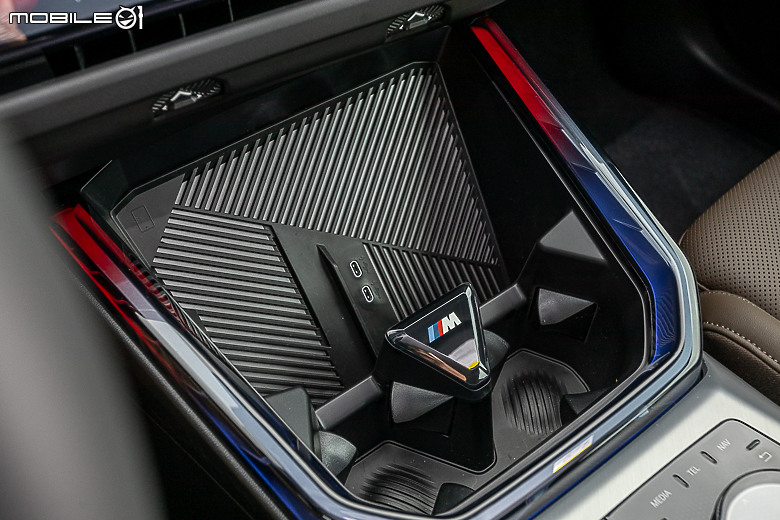 BMW 大改款 X3 20 xDrive M Sport 試駕|創新大膽設計、科技層面躍進,更面面俱到的招牌 SAV!