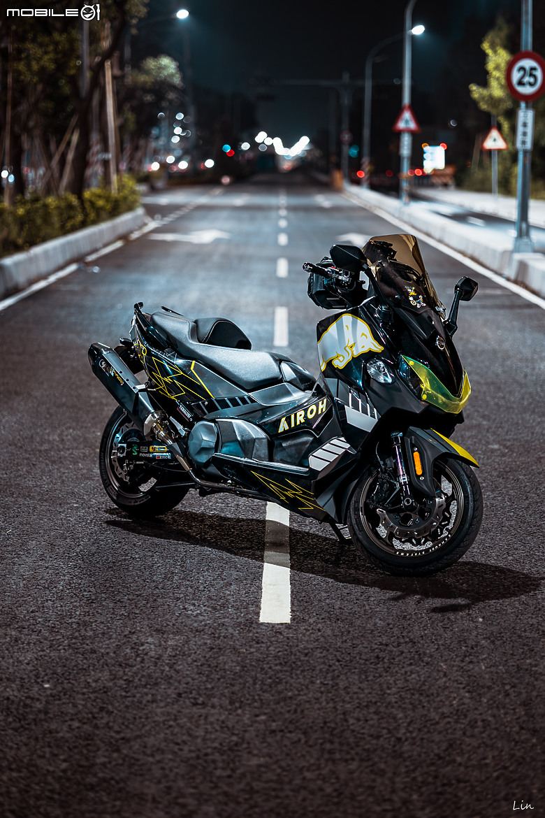 出遊分享 Canon EOS R8 ( 騎車上杉林溪)