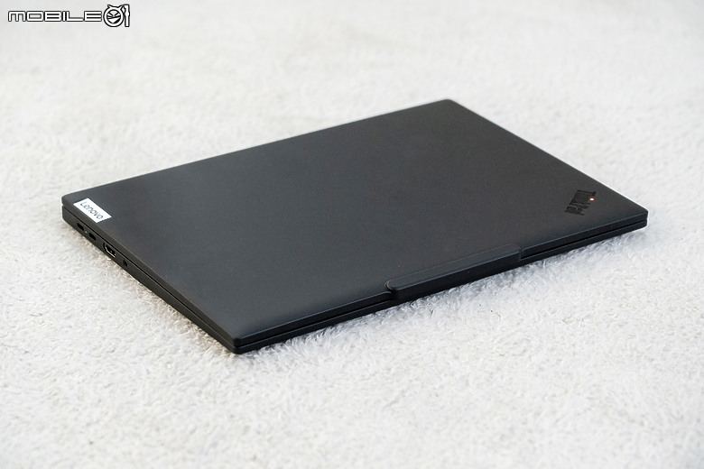 Lenovo ThinkPad T14s Gen6 (Snapdragon X) 體驗｜續航與行動力兼具的差旅良伴！