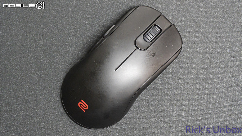 點我看大圖 【開箱】經典FK無線4K輕量化 | ZOWIE FK2-DW ft. ZOWIE G-SR-III