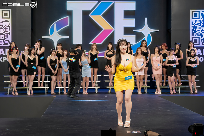 2024 TSE 台灣寫真博覽會學服祭直擊|多國寫真女神夢幻合體、養眼福利大放送!