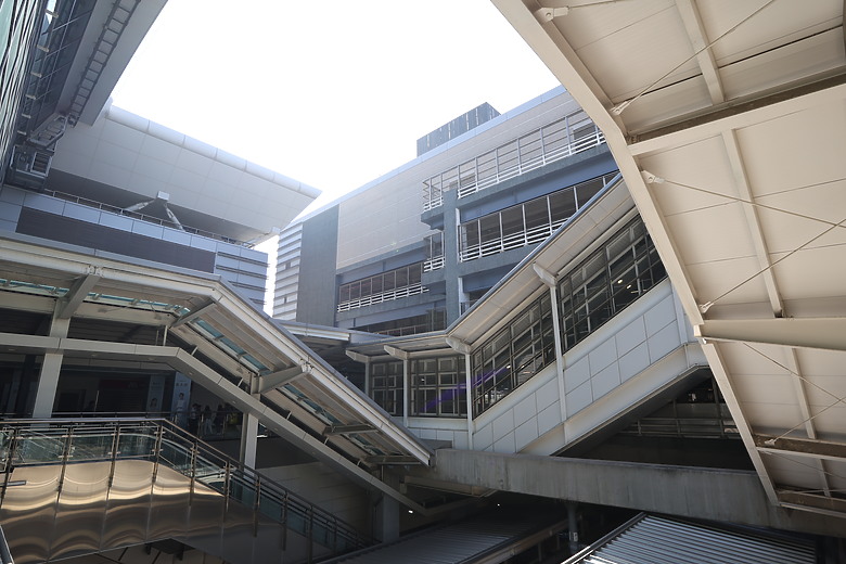 Tamron 11-20mm f/2.8 DiIII-A RXD（RF-Mount）評測報告｜老佳 APS-C 超廣角大光圈新選擇！