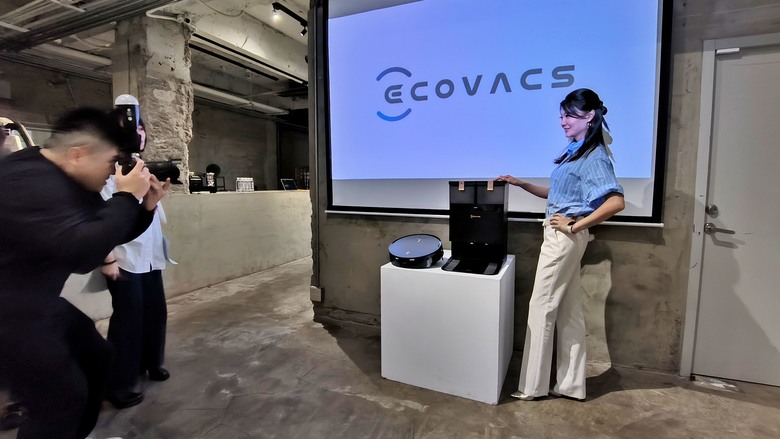 【盲狙實況】科沃斯ECOVACS X8 PRO OMNI 全台首款自動洗地機器人體驗會心得!