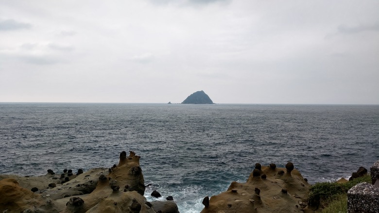 點我看大圖 【遊記】「雞籠」不是「基隆」,最早的「雞籠」是一座島,和平島地質公園 - 大漠國渡