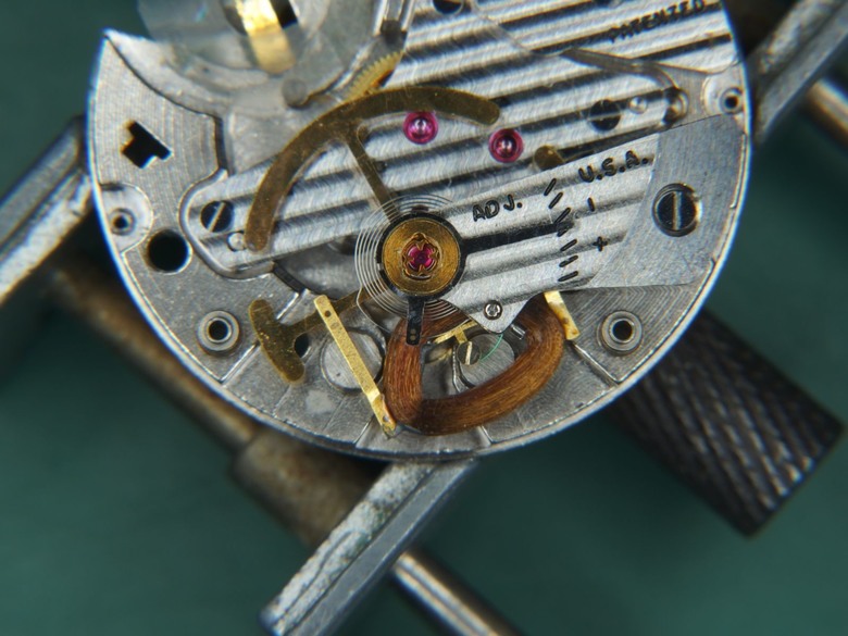 自娛玩修錶 - Hamilton Electric "Nautilus 500" 電動錶 (cal. 505)