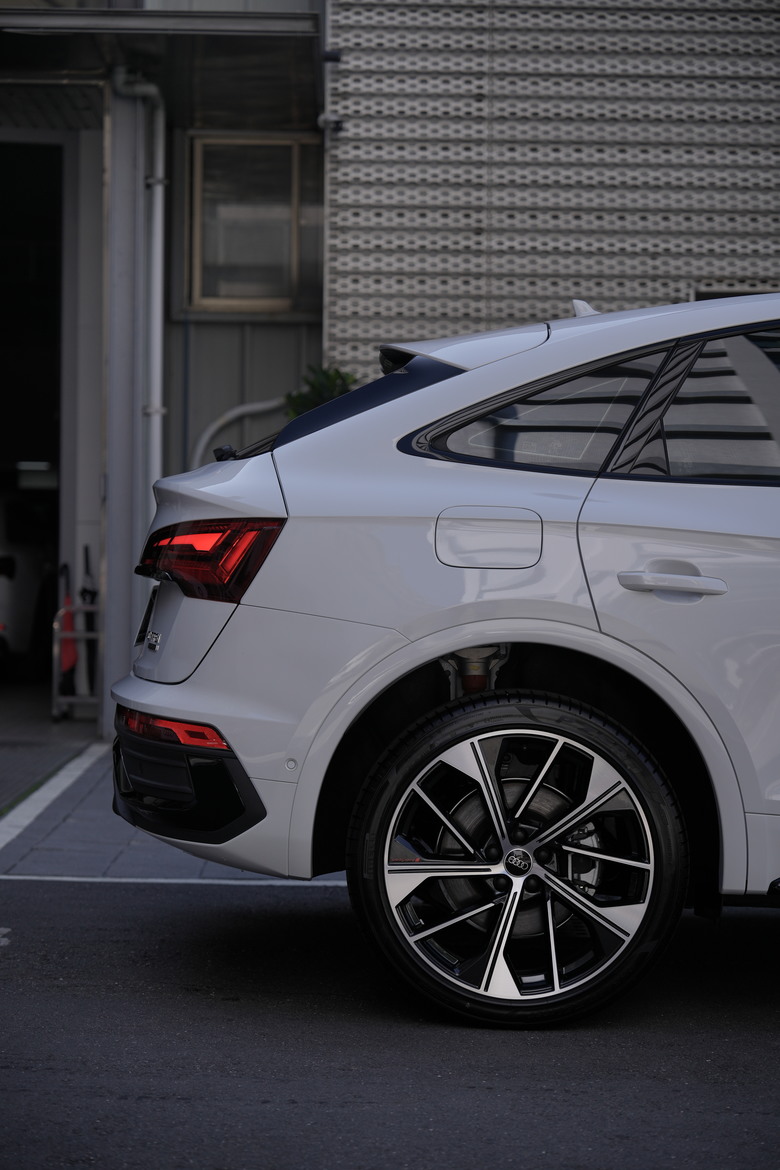 Audi Q5 Sportback 40 TFSI quattro S line Black Edition|戰友情牽新旅程|交車照片分享