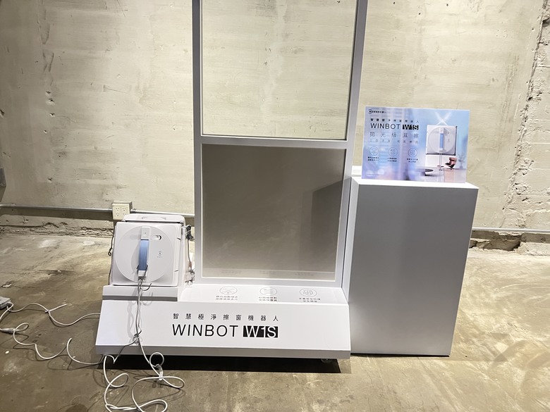【臭味退散】掃拖再進化，科沃斯 X8 PRO OMNI 「全自動活水洗地」機器人 同場加映 WINBOT W1S擦窗機器人