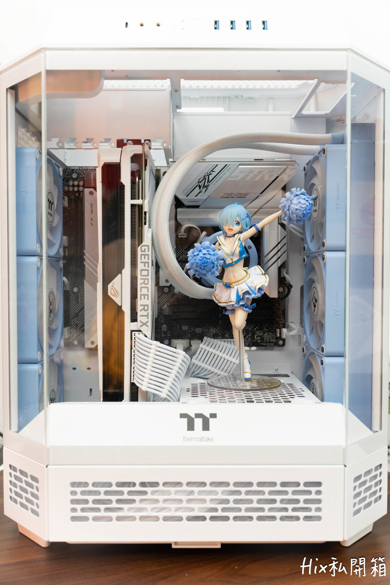 公仔展示櫃，Thermaltake 曜越 Tower600