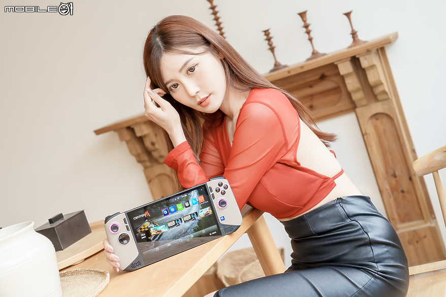 點我看大圖 MSI CLAW 8 AI+ A2VM 完整實測|效能與續航提升超有感!