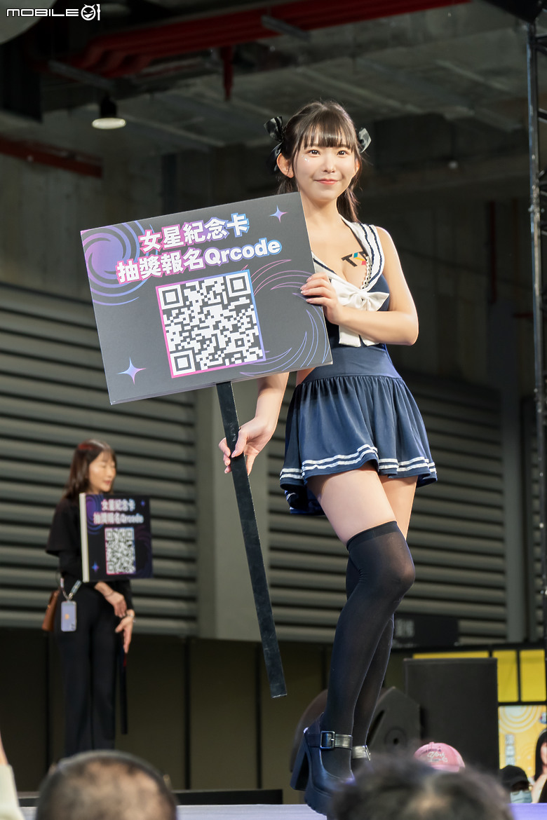 2024 TSE 台灣寫真博覽會學服祭直擊｜多國寫真女神夢幻合體、養眼福利大放送！