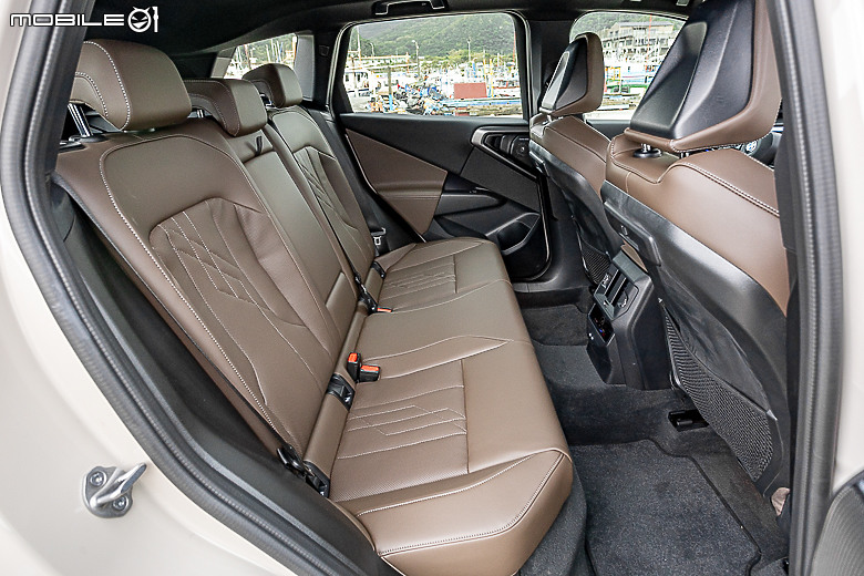 BMW 大改款 X3 20 xDrive M Sport 試駕｜創新大膽設計、科技層面躍進，更面面俱到的招牌 SAV！