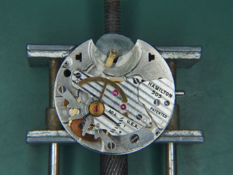 自娛玩修錶 - Hamilton Electric "Nautilus 500" 電動錶 (cal. 505)