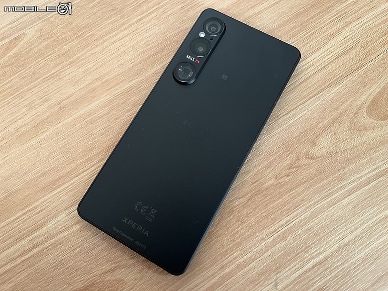 點我看大圖 Sony Xperia 1 VI 開箱心得:音質細膩,細節滿分的現代復古相機手機