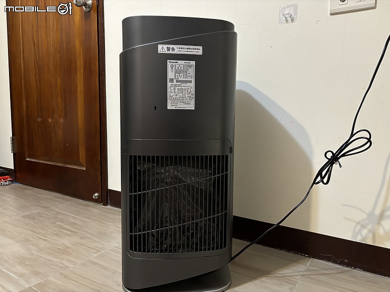 Panasonic 黑色炫風來襲 | F-P90MH 全新突破 | 大胖等級濾網還我好空氣