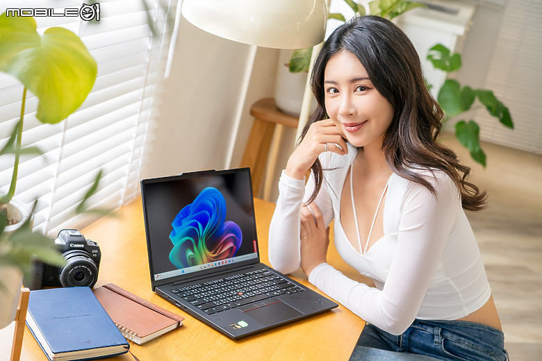 Lenovo ThinkPad T14s Gen6 (Snapdragon X) 體驗｜續航與行動力兼具的差旅良伴！