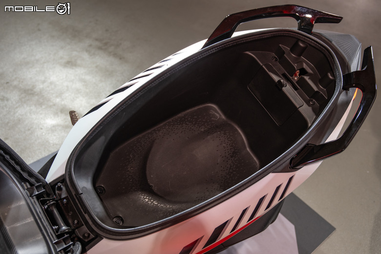 KYMCO RTS R 165 試駕|動力、懸吊、輪胎、車台剛性全升級!年度壓軸盡展誠意,挑戰者當如是!