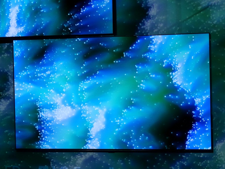【限定期間體驗】LG OLED 永恆花境藝術展 欣賞藝術家吳哲宇的演算生成藝術影像作品