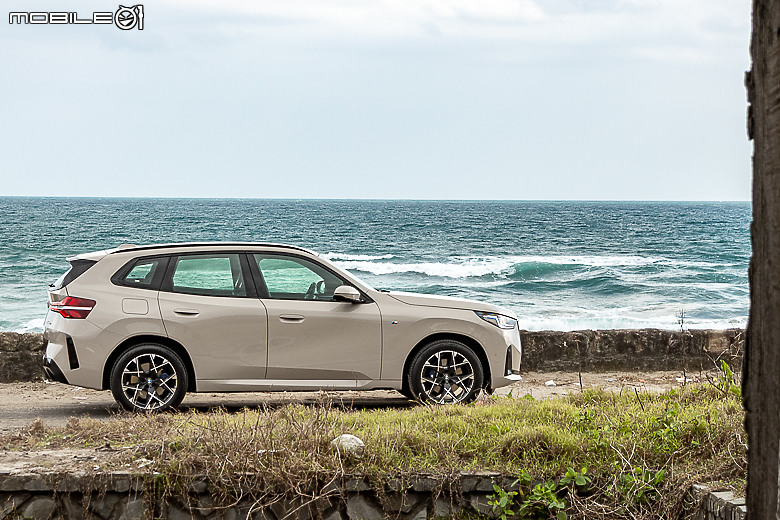 BMW 大改款 X3 20 xDrive M Sport 試駕|創新大膽設計、科技層面躍進,更面面俱到的招牌 SAV!