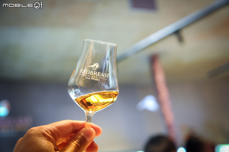 Redbreast 紅馥知更鳥愛爾蘭威士忌｜來自威士忌的故鄉、經典單一壺式蒸餾法帶來極緻風味！