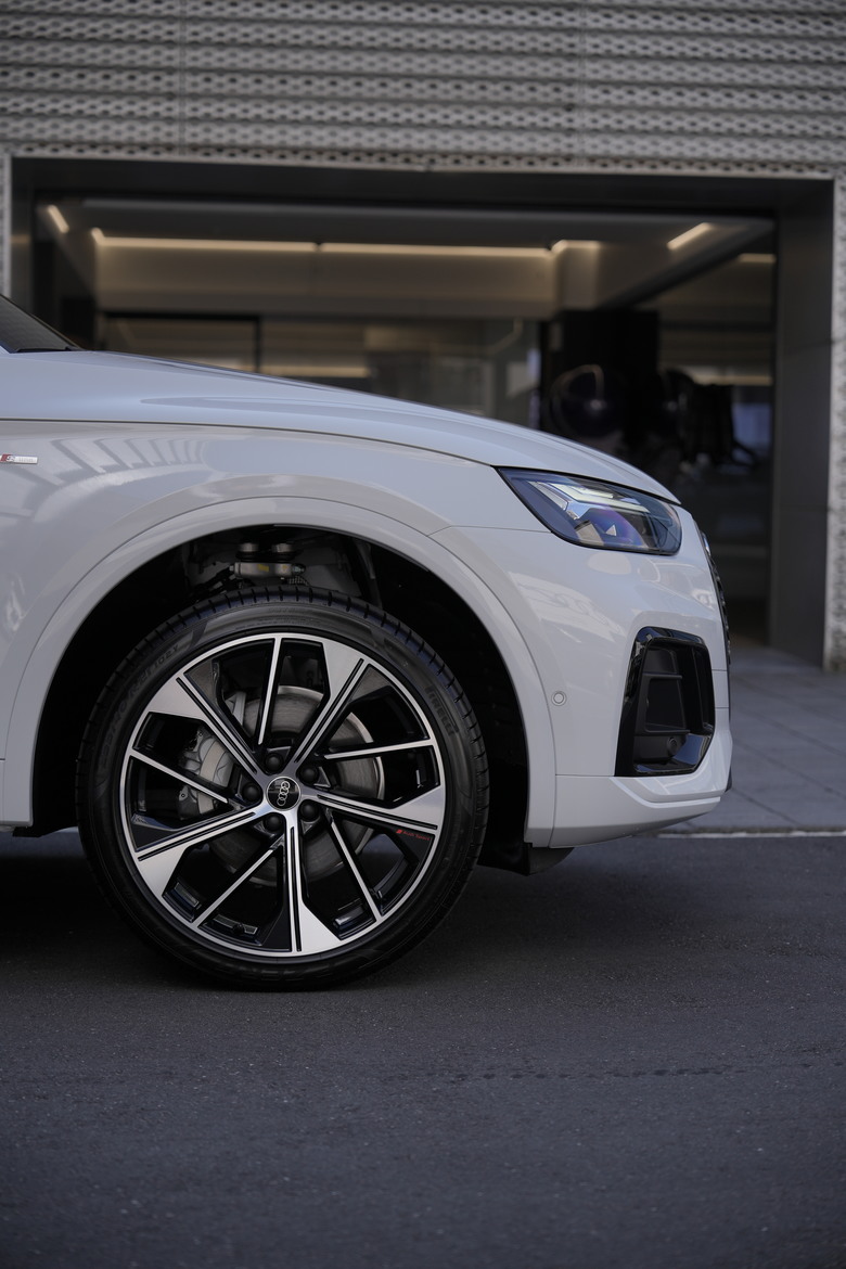 Audi Q5 Sportback 40 TFSI quattro S line Black Edition|戰友情牽新旅程|交車照片分享