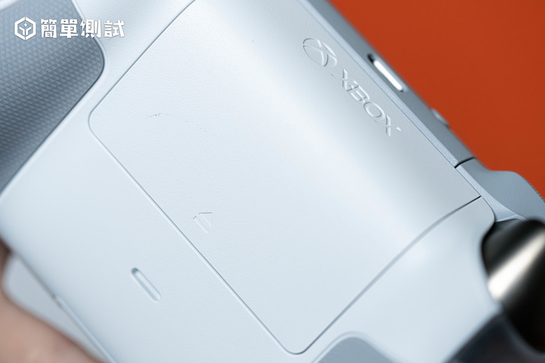 點我看大圖 超帥氣的 Xbox 冰霜領域無線控制器!