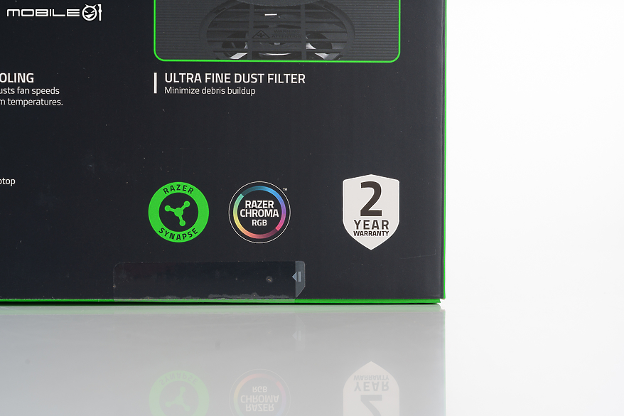 Razer Laptop Cooling Pad 實測｜14-18 全尺寸筆電支援與適應性智慧散熱技術