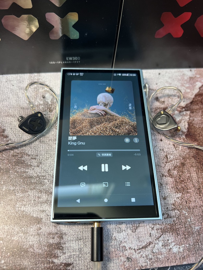 【心得】SIMGOT EW300 HBB &STD 對比 橫評 評測