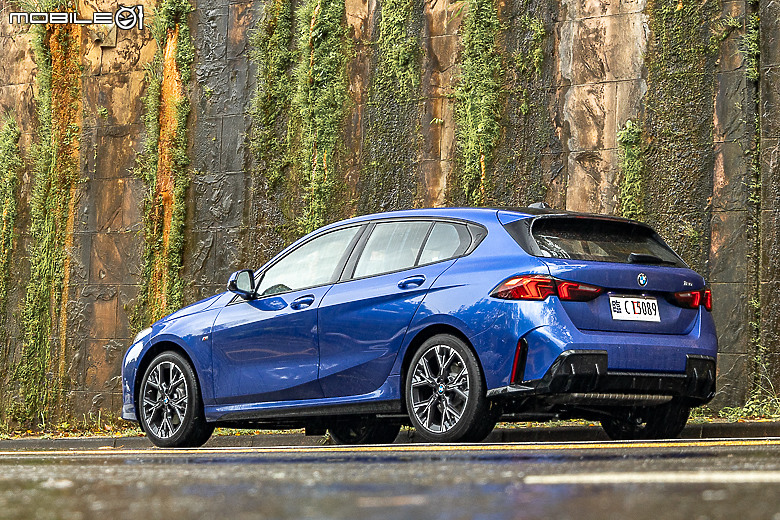 BMW 大改款 120 M Sport 試駕｜運動元素依舊鮮明，更有誘人的豐富科技配備！