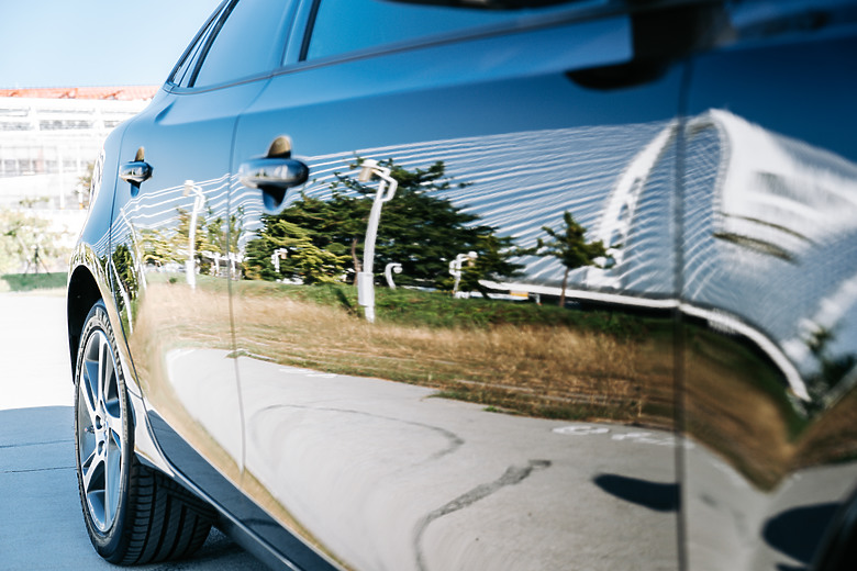 黑柴Seymo回VOLVO原廠把車車改頭換面