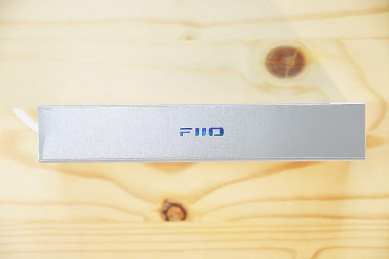 [開箱評測] FiiO KA15 隨身型解碼耳機轉換器~小巧精美卻蘊藏絕美聲音