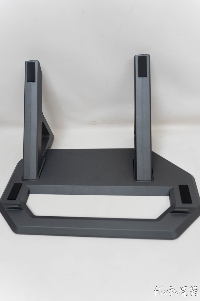 公仔展示櫃，Thermaltake 曜越 Tower600