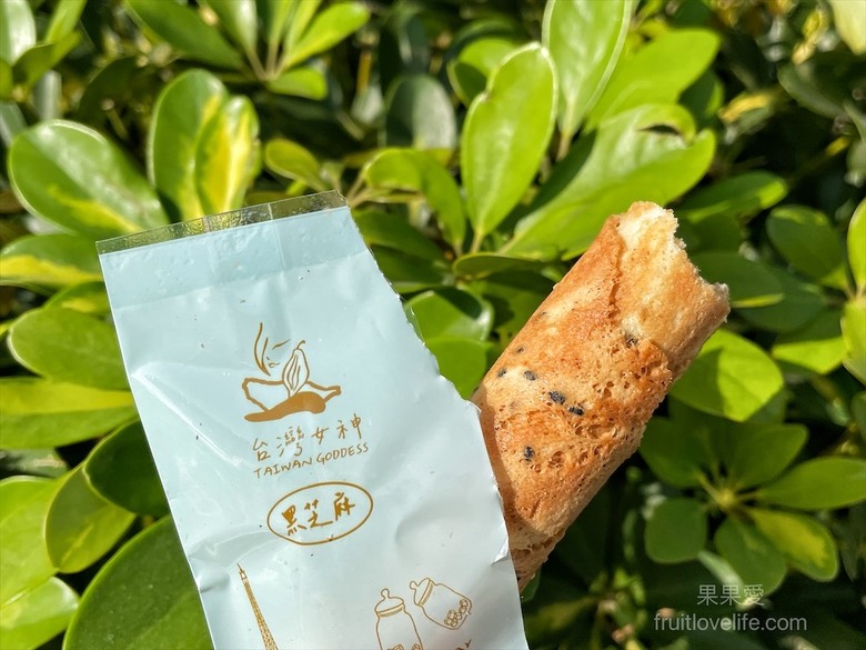 點我看大圖 真材實料的厚蛋捲、曲奇餅乾,酥脆、唰嘴好滋味