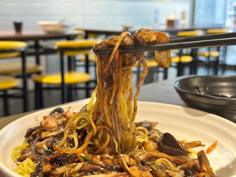 點我看大圖 高雄前鎮|滿月보름달-韓式正統炸醬麵_不用飛出國就能吃韓式炸醬麵